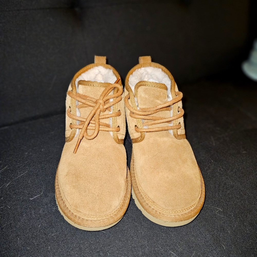Ugg neumel shoes